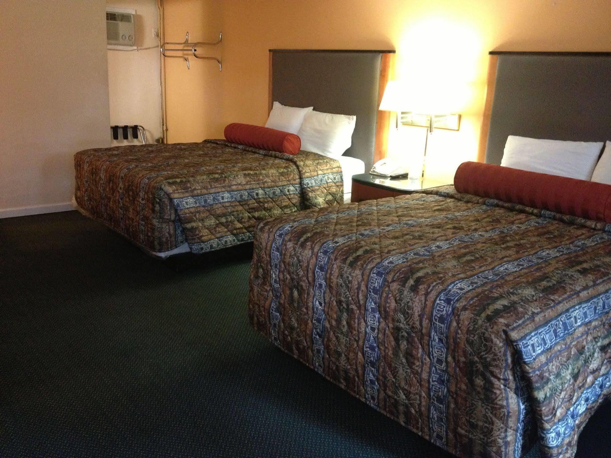 Sentinel Motel West Chester Eksteriør bilde