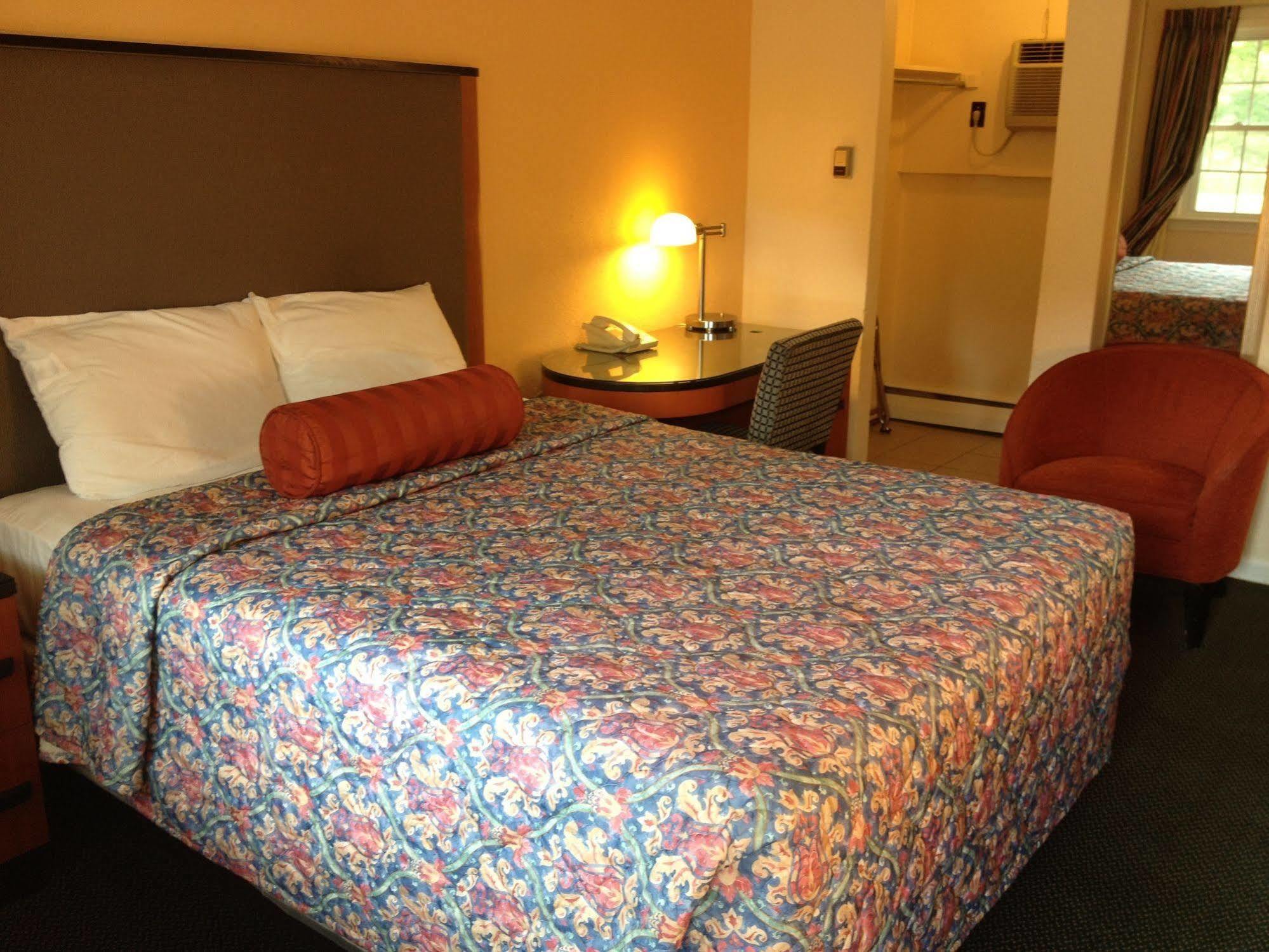 Sentinel Motel West Chester Eksteriør bilde